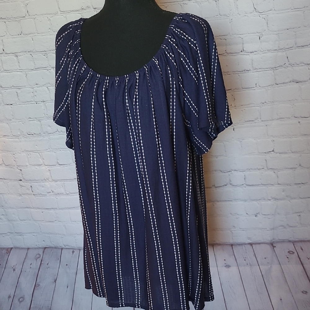 Navy White Scoop Neck Size 3X Blouse Top Casual Comfort